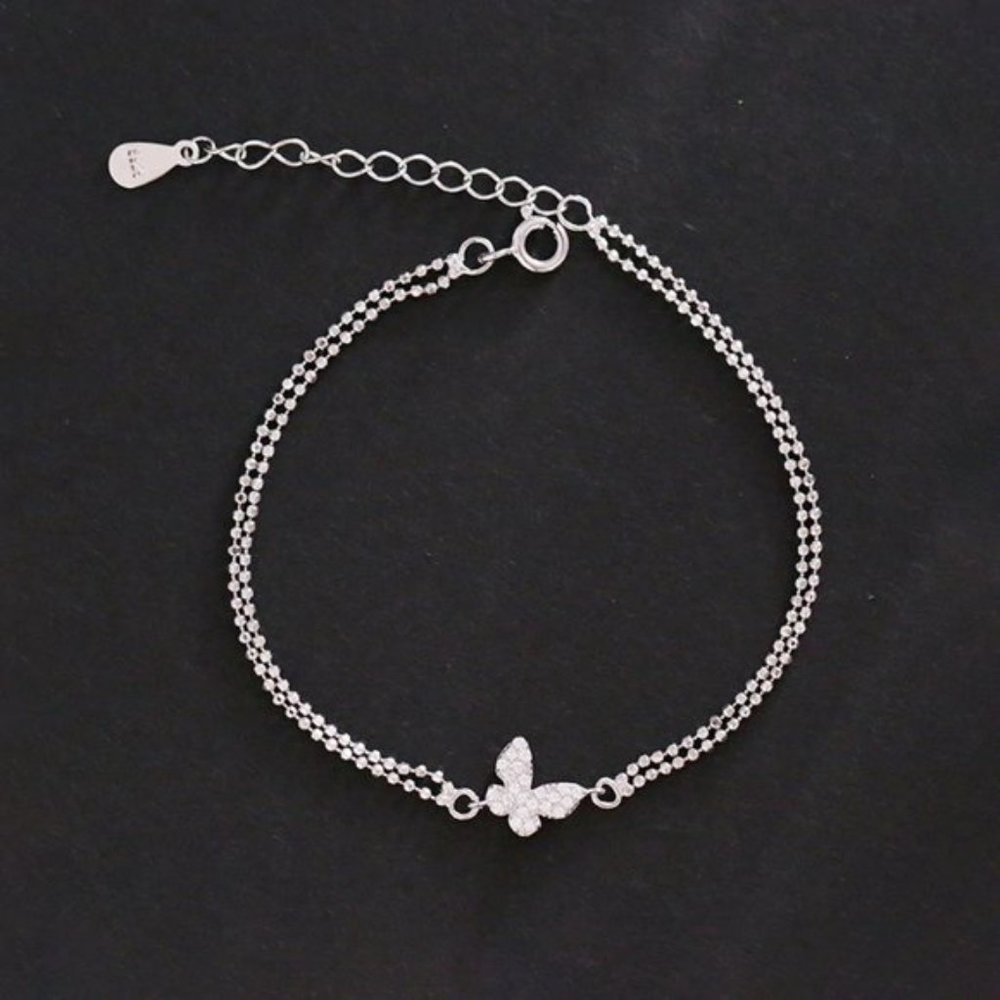 NEW Silver Simple Cute Butterfly Bracelet - Picture 4 of 5